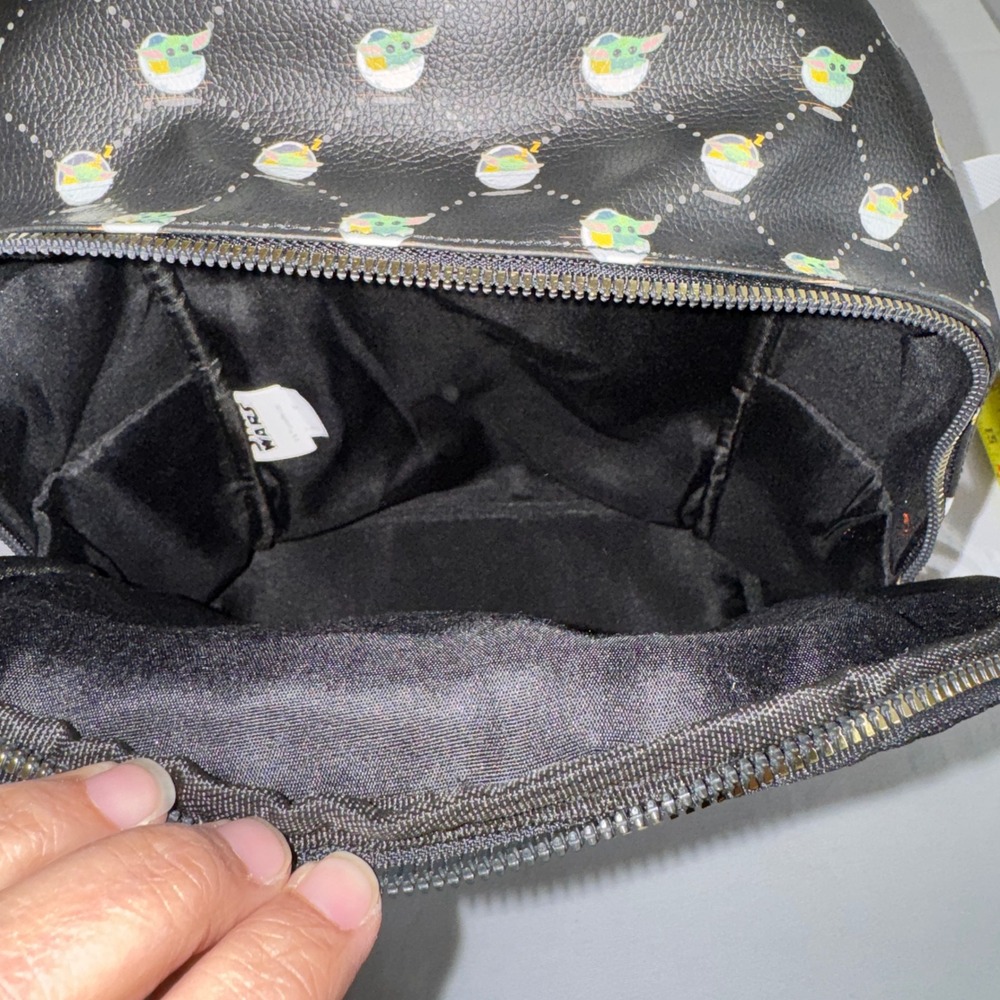 Star Wars The Mandalorian‎ Grogu Baby Yoda Mini Backpack Black Faux Leather Bag - Picture 6 of 10